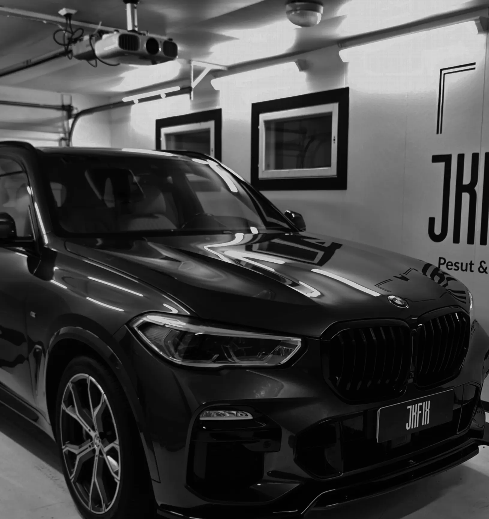 Kuva JKFIXin pesemästä autosta